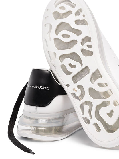 Alexander McQueen Oversized Color Blanco con suela transparente