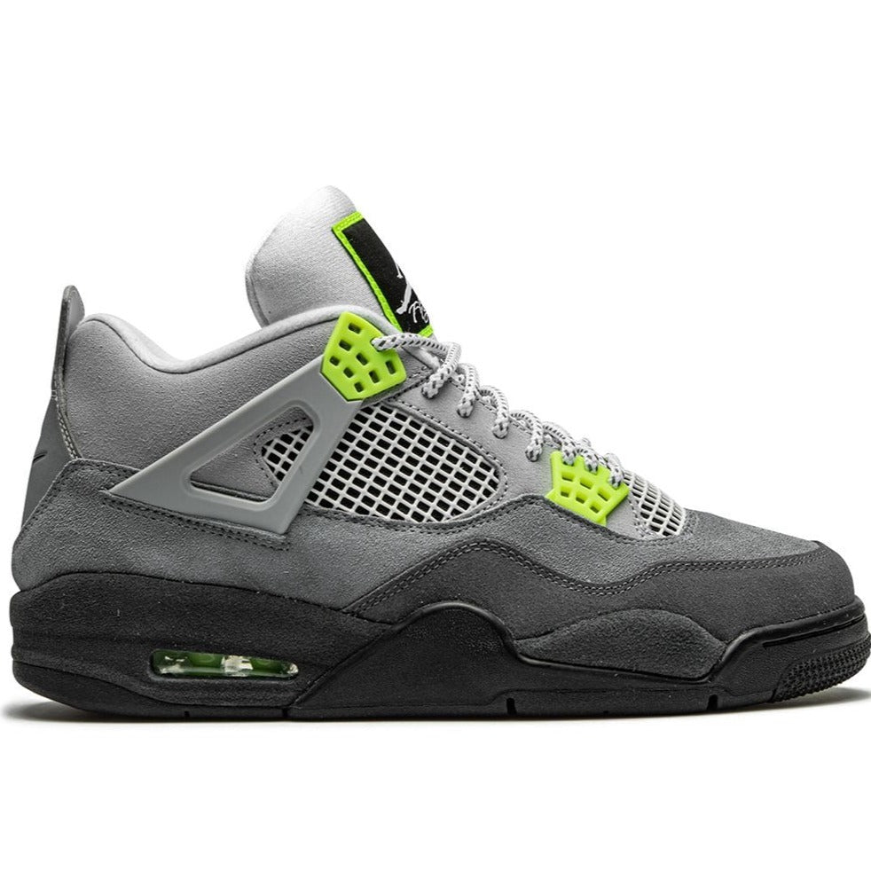 Air Jordan 4 Retro SE 