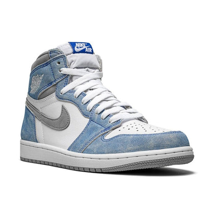 Air Jordan 1 Retro High "Hyper Royal"