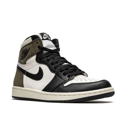 Air Jordan 1 Retro High OG "Dark Mocha"