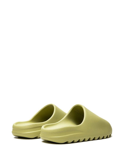 YEEZY Slide "Resin 2022"