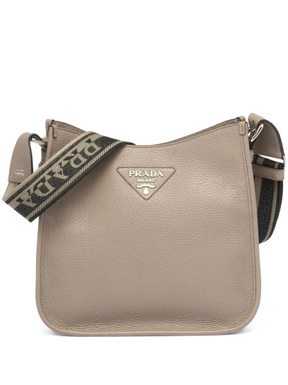 Prada bolsa de hombro con logo triangular